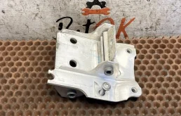 Кронштейн радиатора BMW 5 2012 51117186513 F10 N20B20, левый