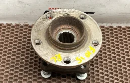 Ступица BMW 5 2010 33406850159 F10 N52B30, задняя левая