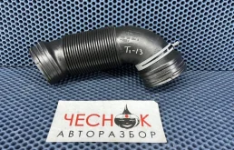 Патрубок воздушного фильтра Volkswagen Tiguan 1 2011 5N0129684B CCZC