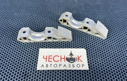 Кронштейн крепления переднего стабилизатора Volkswagen Touareg I рестайлинг 2008 7L0411063B 7L BHK, передний