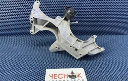 Кронштейн генератора Volkswagen Touareg 1 2002-2006 022260087F