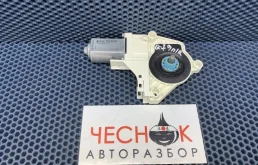 Мотор стеклоподъемника Audi Q7 4L рестайлинг 2011 8K0959802A CJTC, передний правый