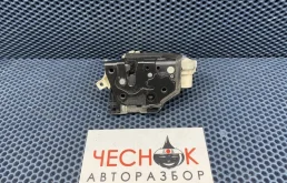 Замок двери передней правой Audi Q5 I рестайлинг 2013 8J2837016C CNCD, передний правый