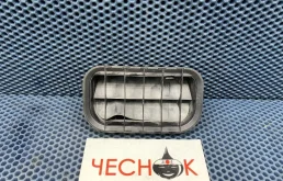 Решетка вентиляционная Audi Q7 4L рестайлинг 2011 4A0819181 CJTC, задняя правая