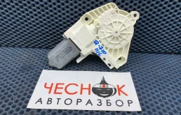 Моторчик стеклоподъемника передний Audi Q7 4L рестайлинг 2012 8K0959801B 4L CJTC, передний левый