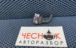 Разъем Volkswagen Tiguan I рестайлинг 2011 1J0973737 CCZC, передний