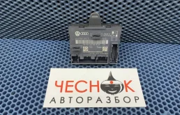 Блок комфорта Audi Q7 4L рестайлинг 2012 4F0959793T 4L CJTC, передний правый