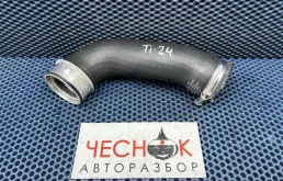 Патрубок интеркулера Volkswagen Tiguan I рестайлинг 2012 5N0145834J CCZD