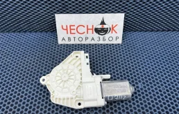 Моторчик стеклоподъемника левый Audi Q7 4L рестайлинг 2010 8T0959801B 4L CJTC