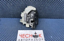 Замок двери передней правой Audi Q7 4L рестайлинг 2010 8J2837016C 4L CJTC
