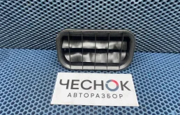 Решетка вентиляционная Audi Q7 4L рестайлинг 2010 4A0819181 4L CJTC