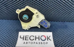 Моторчик стеклоподъемника левый Audi Q7 2012 8T0959801B 4L CRCA