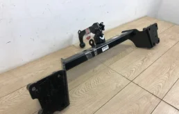 Фаркоп для Volkswagen Touareg 2024 года на фотографиях