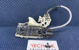 Кронштейн ручки двери Volkswagen Tiguan 1 2010 5N0839885H CCZC, передний правый