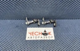 Петля двери Volkswagen Touareg 2 2011 8K0831402G CGRA, передняя правая