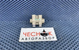 Регулятор температуры масла АКПП Audi Q7 4L рестайлинг 2012 7L0317027A 4L CJTC, передний