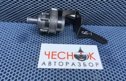 Насос охлаждающей жидкости (дополнительный) Audi Q5 1 2009 1K0965561G CALB