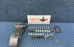 Крепеж двери Volkswagen Touareg II рестайлинг 2015 7P0837249B FL CGRA