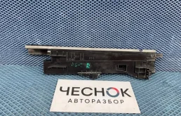 Кронштейн радиатора правый BMW X5 2013 17118572189 F15 N57N