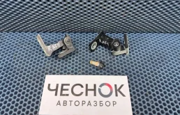 Петли двери Volkswagen Touareg 2 2010 8K0831402A CGEA