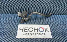 Трубка вакуумная с датчиком давления Audi Q5 I рестайлинг 2015 8R2611931B CNCD