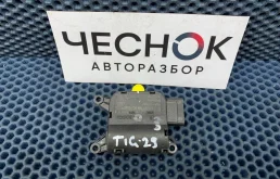 Моторчик заслонки отопителя Volkswagen Tiguan 1 рестайлинг 2012 1K0907511C CCZD