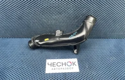 Патрубок интеркулера Volkswagen Tiguan 1 рестайлинг 2012 1K0145770AH CCZD