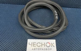 Уплотнитель проема задней двери Volkswagen Touareg 2 2012 7P0867367E CGEA