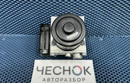 Модуль ABS c блоком управления Volkswagen Touareg II рестайлинг 2015 7P0614517R FL CGRA