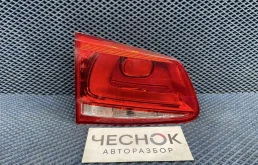 Фонарь задний внутренний левый Volkswagen Touareg 2 2013 7P6945093B CRCA