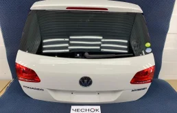 Крышка багажника Volkswagen Touareg 2 2012 7P6827025B CGEA