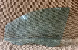 Стекло RENAULT MEGANE 2 2002-2009 8200211227 LM05, переднее левое