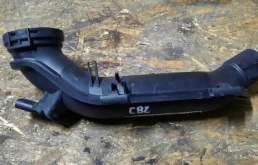 Патрубок интеркулера SKODA YETI 2014 03F145673F 5L CBZ