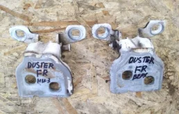 Петля двери RENAULT DUSTER 2013 804207876R HSM K4M606, передняя правая