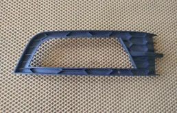 Решетка противотуманной фары SKODA OCTAVIA 2013 5E0807681 5E CHPA, передняя левая