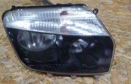 Фара RENAULT DUSTER 2012 260101891R HSA K4M606, передняя правая