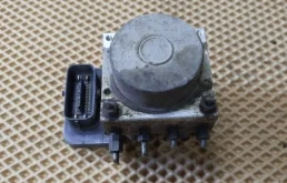 Блок abs TOYOTA COROLLA 2008 4451012390 ZRE150 1ZR-FE