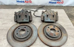Комплект суппортов передние Lexus RX270 4773048150 1AR-FE