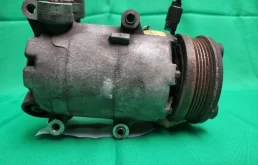 Компрессор кондиционера Ford Focus 2 2005 1809656 1.6