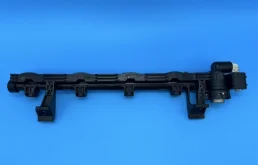 Топливная рампа Ford Focus 2 1698074 1.6