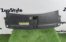 Накладка замка капота Audi RS Q3 8U0807081B