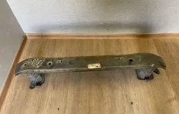 Усилитель бампера Volvo S40 31353949, передний
