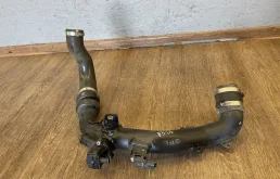 Патрубок интеркулера Ford Focus 3 CJ5G9U465BA ECOBOOST