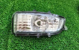 Повторитель поворотника в зеркало volvo s40 2008-2012 31278733, левый
