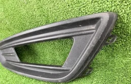 Окантовка противотуманной фары Ford Focus 2015 1864636 3, левая