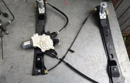Стеклоподъемник Ford Focus 3 2013 1870698 ДОРЕСТАЙЛИНГ PNDA, передний левый
