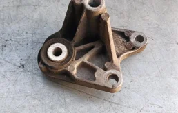 Опора МКПП ford Focus 2 2005-2011 1306901