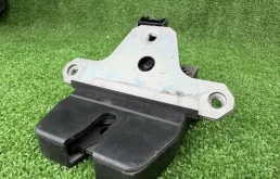 Замок багажника Ford Focus 1706432 3