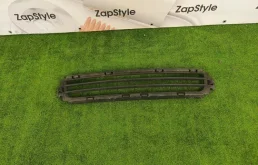 Решетка бампера volvo s40 2004-2007 30744911