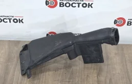 Воздухозаборник MITSUBISHI LANCER 2006 MN135194 CS9W 4G63, правый